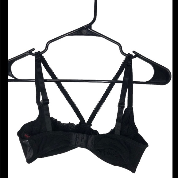 Risque One size fits all Two-part cup construction with lace & strappy details - Picture 2 of 6